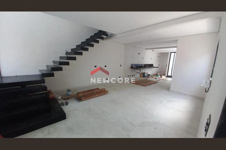 3_photo/94ce1c4ae3.f621f7ce6007bef0-ATLAS-b3a3913d-c1ae-42d8-99d6-da31e2b2b507.jpg de casa à venda com 3 quartos, 148m² em Boqueirão, Praia Grande