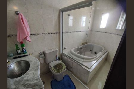 39_photo/94ce1c4b15.d1ae08f062ab4888-ATLAS-bd1f4a45-6898-45ba-a4d4-e0f21e44a38a.jpg de casa à venda com 3 quartos, 179m² em Boqueirão, Praia Grande