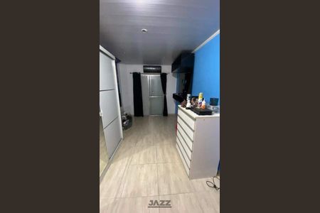 4_photo/94ce1c4b61.1a63fe7457aff300-ATLAS-4045e78d-0744-46a4-8d01-76cccdcce2fb.jpg de apartamento à venda com 2 quartos, 70m² em Boqueirão, Praia Grande