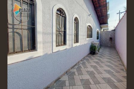 4_photo/94ce1c4b73.c48b7c1e58d559fc-ATLAS-8e2f584b-c7a5-48ad-b112-40b66f1f9a7b.jpg de casa para alugar com 3 quartos, 170m² em Boqueirão, Praia Grande