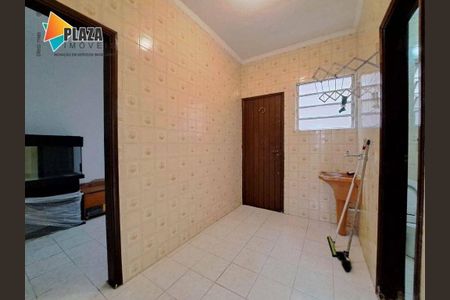 21_photo/94ce1c4b73.c48b7c1e58d559fc-ATLAS-fdbdac6c-fe3e-4a8e-88d7-dc66eebd4a85.jpg de casa para alugar com 3 quartos, 170m² em Boqueirão, Praia Grande