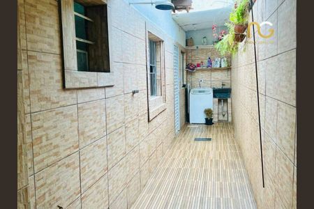 4_photo/94ce1c4ba1.ab293f222e583704-ATLAS-4e2ae4ae-16e3-47f5-a7a6-8ca97f30a0e1.jpg de casa à venda com 2 quartos, 92m² em Boqueirão, Praia Grande