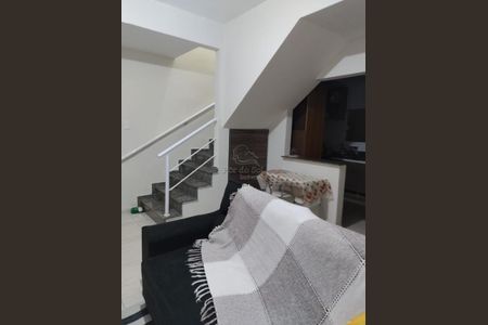 2_photo/94ce1c4bb7.1c5055e6fed10d50-ATLAS-2f7f4fb2-f5bb-48e6-84ea-04ff5152ffd3.jpg de casa à venda com 3 quartos, 90m² em Boqueirão, Praia Grande