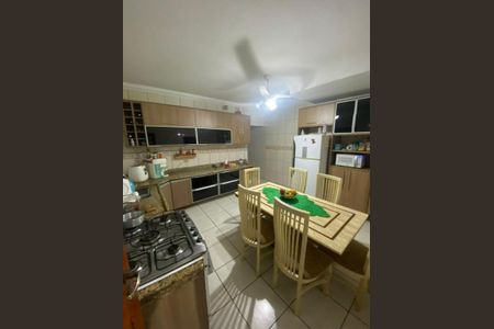 2_photo/94ce1c4bcf.c48b7c1e58d559fc-ATLAS-5ab78a64-a567-4e48-94bd-cbc44c3a8d9d.jpg de apartamento à venda com 4 quartos, 126m² em Vilamar, Praia Grande