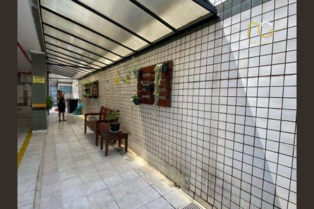 9_photo/94ce1c4c37.7b14635dc7f45449-ATLAS-8a47ec85-9d63-4eec-805b-7ac743d85ac8.jpg de apartamento à venda com 1 quarto, 61m² em Boqueirão, Praia Grande