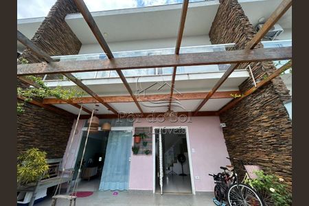 19_photo/94ce1c4cc3.49d655132eb04021-ATLAS-92e6c6ca-5c47-4bc5-a74f-28e09c8bae96.jpg de casa à venda com 3 quartos, 130m² em Boqueirão, Praia Grande