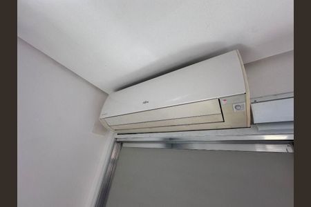 12_photo/94ce1c4d03.a12cc8d04cc6b051-ATLAS-c5bf8778-1edd-40a2-837e-7002fdf7dbab.jpg de apartamento à venda com 1 quarto, 40m² em Boqueirão, Praia Grande