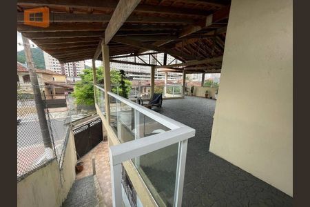 3_photo/94ce1c4d35.8ca146e4695ff152-ATLAS-df69e2f2-5e52-4f66-8c0a-4ba0573c699a.jpg de casa à venda com 2 quartos, 130m² em Boqueirão, Praia Grande