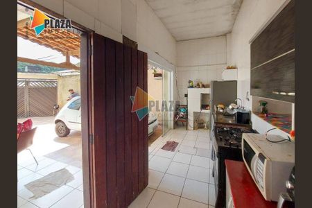 10_photo/94ce1c4d39.821bca6a381fcd78-ATLAS-073f54e1-0451-4000-b77d-f60c33aba0d2.jpg de casa à venda com 2 quartos, 62m² em Boqueirão, Praia Grande