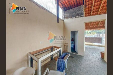 10_photo/94ce1c4d39.821bca6a381fcd78-ATLAS-55d7fffe-8fa6-4753-a6eb-45919498d000.jpg de casa à venda com 2 quartos, 61m² em Boqueirão, Praia Grande