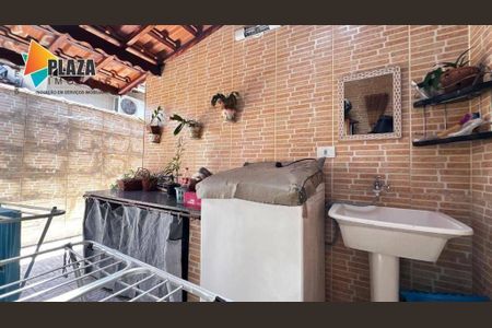 12_photo/94ce1c4d5d.f1d1a32702f1ec08-ATLAS-5debf7b0-0e35-4a38-8fa6-8be893c50e20.jpg de casa à venda com 2 quartos, 99m² em Boqueirão, Praia Grande
