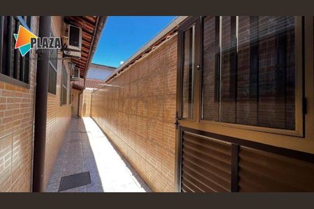 7_photo/94ce1c4d5d.f1d1a32702f1ec08-ATLAS-e4645c88-d7a2-4fd4-90b8-18b9a53dcdca.jpg de casa à venda com 2 quartos, 99m² em Boqueirão, Praia Grande