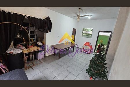 5_photo/94ce1c850d.99fa673d506c3847-ATLAS-055775ff-6037-44f3-8a0f-7ea5deb70321.jpg de casa à venda com 5 quartos, 300m² em Centro, São Vicente