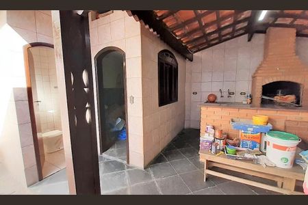 5_photo/94ce1c90c7.2f15d505e37c7ac5-ATLAS-2bc6b314-6d00-4f9a-9906-fb46f6284eba.jpg de casa à venda com 3 quartos, 154m² em Centro, São Vicente