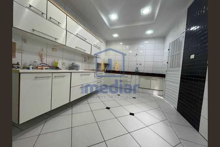 4_photo/94ce1c90d7.3949eb60e8e65e7a-ATLAS-a8ebb9b1-0218-4430-9bcc-31f9bc9959eb.jpg de casa à venda com 4 quartos, 220m² em Centro, São Vicente