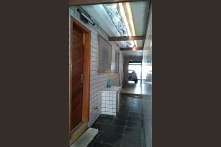 17_photo/94ce1ca013.4dd7d17537f926b6-ATLAS-944e9a1f-1160-4ec8-b9bb-b6d6d0fbc678.jpg de casa à venda com 2 quartos, 178m² em Vila Melo, São Vicente