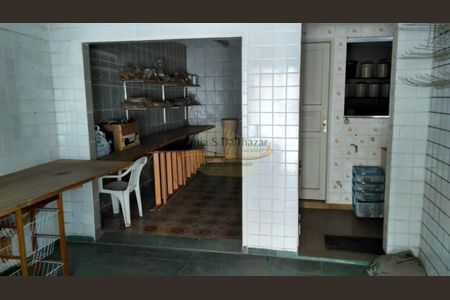 14_photo/94ce1ca013.4dd7d17537f926b6-ATLAS-cc565666-5f2b-4d45-bfad-76bb419fb9a1.jpg de casa à venda com 2 quartos, 178m² em Vila Melo, São Vicente