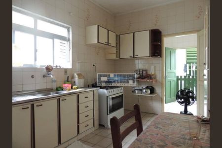 1_photo/94ce1ca5bb.859d3ea7f11d789b-ATLAS-0e99fd39-87e2-45aa-9a76-31e042d1cbf9.jpg de casa à venda com 3 quartos, 270m² em Vila Sao Jorge, São Vicente