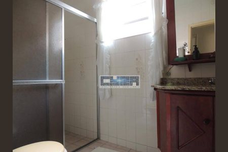 4_photo/94ce1ca5bb.859d3ea7f11d789b-ATLAS-21072b14-0baa-4837-b62e-3d6d77f8e21b.jpg de casa à venda com 3 quartos, 270m² em Vila Sao Jorge, São Vicente