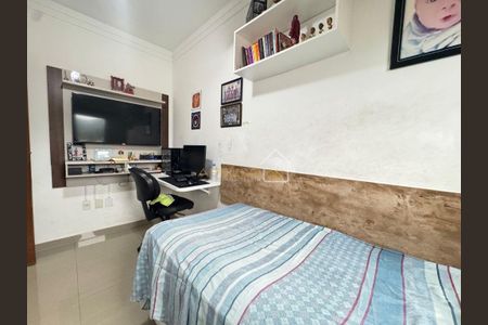 7_photo/94ce1ca5f1.fd45ebb1f5f281dd-ATLAS-577aeb9e-538c-4a76-b9f8-ab1cc2e86e06.jpg de casa à venda com 3 quartos, 118m² em Vila Sao Jorge, São Vicente