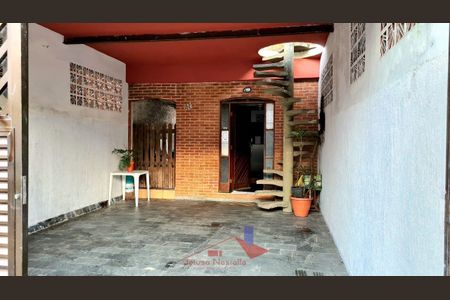 5_photo/94ce1ca629.4ba6e7c9839c81f7-ATLAS-49aba8a6-c4fc-486f-933c-46d7f5f3e6cb.jpg de casa à venda com 4 quartos, 200m² em Vila Sao Jorge, São Vicente