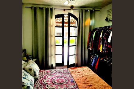 7_photo/94ce1ca629.4ba6e7c9839c81f7-ATLAS-8c37aa0d-ecfc-4514-bdcf-388f6ca2b38f.jpg de casa à venda com 4 quartos, 200m² em Vila Sao Jorge, São Vicente