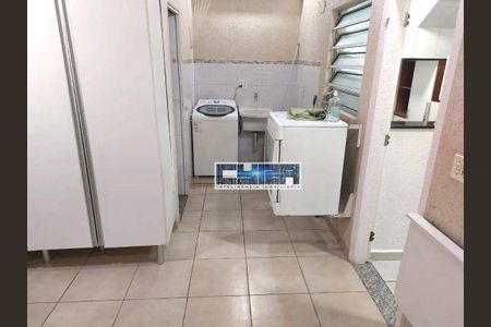 7_photo/94ce1ca62d.0d38d50b15ed540b-ATLAS-7d117440-c0c4-4bcf-8f52-ca5e8b992ac5.jpg de casa à venda com 2 quartos, 85m² em Vila Sao Jorge, São Vicente