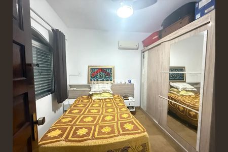 10_photo/94ce1ca659.3949eb60e8e65e7a-ATLAS-4144a0bb-b227-462b-9eef-5938887c2ef3.jpg de casa à venda com 5 quartos, 400m² em Vila Sao Jorge, São Vicente