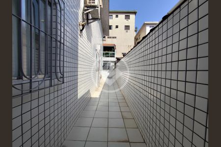 5_photo/94ce1ca78d.da96a1a17422ca13-ATLAS-228e2b2a-b620-40e9-9ba1-8d105e86bbdf.jpg de casa à venda com 5 quartos, 209m² em Vila Sao Jorge, São Vicente