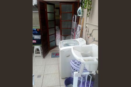 10_photo/94ce1ca7d7.70d34e1d457a0501-ATLAS-fe232f87-9f17-4fdf-a8f2-990d179abe4d.jpg de casa à venda com 3 quartos, 120m² em Vila Sao Jorge, São Vicente