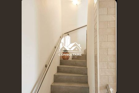 11_photo/94ce1ca7eb.6ba4ef9df26df2e3-ATLAS-25038282-2e5e-4a32-996b-3e8be2c99c06.jpg de casa à venda com 2 quartos, 60m² em Vila Sao Jorge, São Vicente