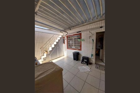 4_photo/94ce1ca7ed.4811b07615636885-ATLAS-2be47c8b-b9b5-43a2-b46b-2dc6d176654f.jpg de casa à venda com 3 quartos, 192m² em Vila Sao Jorge, São Vicente