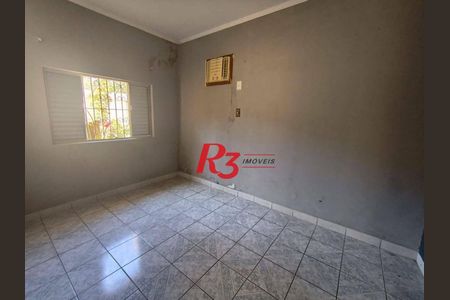 5_photo/94ce1ca859.d651f42aabfdac2d-ATLAS-49a19ee9-7e39-4e0c-ad74-20b110a399e4.jpg de casa à venda com 3 quartos, 253m² em Vila Sao Jorge, São Vicente