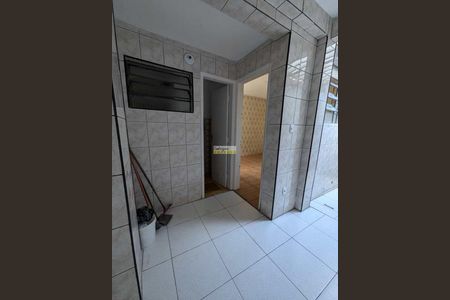 2_photo/94ce1ca87f.3a37fa67e20dd3de-ATLAS-016be565-ba1a-4a04-be6c-261224f31377.jpg de casa à venda com 2 quartos, 84m² em Vila Sao Jorge, São Vicente