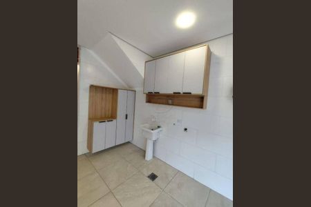 9_photo/94ce1ca8ed.1a28afafb8b2fb29-ATLAS-509d9f9d-54ec-4252-a9fe-d6cd9645e721.jpg de casa à venda com 2 quartos, 103m² em Vila Sao Jorge, São Vicente