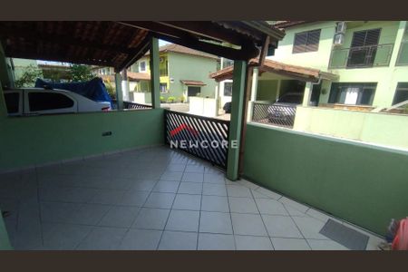 11_photo/94ce1ca92b.b60f5a7682bed42c-ATLAS-5166bdf7-25c0-4761-9151-40e67b9406ce.jpg de casa à venda com 2 quartos, 90m² em Vila Sao Jorge, São Vicente