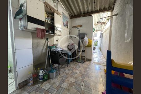 14_photo/94ce1ca9a3.20b1407c08fdccdc-ATLAS-a04bab46-4e30-4e58-ac5e-7c1f4eae104b.jpg de casa à venda com 3 quartos, 90m² em São Jorge, São Vicente