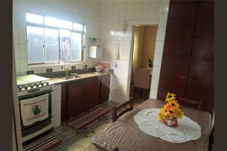 8_photo/94ce1ca9ef.f9fd596f8c1c84e9-ATLAS-5eb5c796-9946-4e77-b168-46025f8ea3cf.jpg de casa à venda com 3 quartos, 145m² em Vila Sao Jorge, Santos