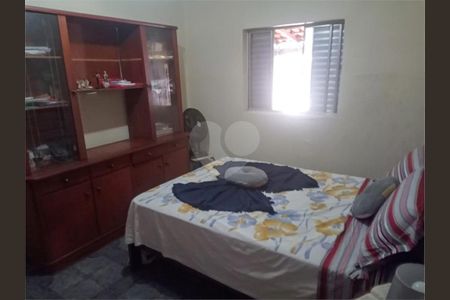 7_photo/94ce1ca9ef.f9fd596f8c1c84e9-ATLAS-94be5d5e-995d-4081-8cc2-5343511d673c.jpg de casa à venda com 3 quartos, 145m² em Vila Sao Jorge, Santos