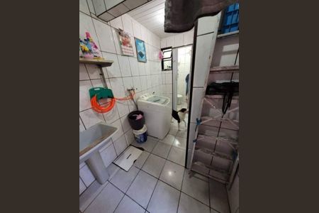 11_photo/94ce1cabd7.49c40a4e0c1b1036-ATLAS-5e81b6bb-d98a-462f-aaeb-8983da87bb60.jpg de casa à venda com 2 quartos, 93m² em Vila Voturuá, São Vicente