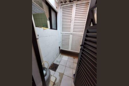 12_photo/94ce1cabd7.49c40a4e0c1b1036-ATLAS-83b8fdac-14f8-445e-b7d4-71bb6c053fdd.jpg de casa à venda com 2 quartos, 93m² em Vila Voturuá, São Vicente