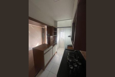 6_photo/94ce1caf1b.8cbbc6e43ead3576-ATLAS-1fd746d0-821e-49e7-9e3e-17d3a7653c73.jpg de apartamento para alugar com 2 quartos, 49m² em Vila Sao Jorge, São Vicente