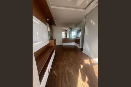 5_photo/94ce1caf1b.8cbbc6e43ead3576-ATLAS-d3494029-0a15-498e-b96a-00647ce9d4fb.jpg de apartamento para alugar com 2 quartos, 49m² em Vila Sao Jorge, São Vicente