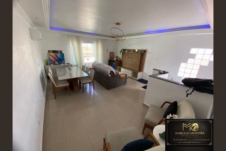 15_photo/94ce1caf51.e4e8a09e071da8e4-ATLAS-2b9bdea6-b0ac-4b44-abfd-aec9cb8397ad.jpg de casa à venda com 3 quartos, 120m² em Vila Sao Jorge, São Vicente