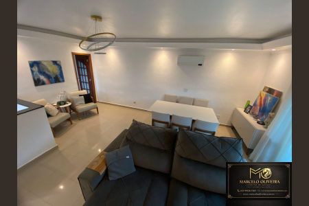 13_photo/94ce1caf51.e4e8a09e071da8e4-ATLAS-832d09cd-e3e0-4d06-93ba-633bb233a5dc.jpg de casa à venda com 3 quartos, 120m² em Vila Sao Jorge, São Vicente