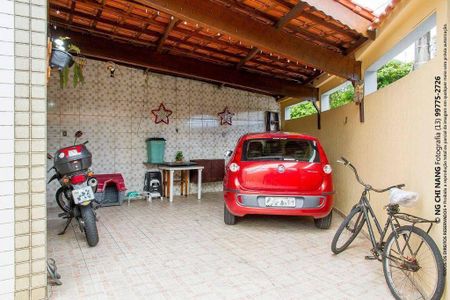 4_photo/94ce1cb047.26c9adc1a0ce588f-ATLAS-2858eec0-9c22-4e0f-99e4-b9b0662f3a23.jpg de casa à venda com 2 quartos, 86m² em Vila Valenca, São Vicente