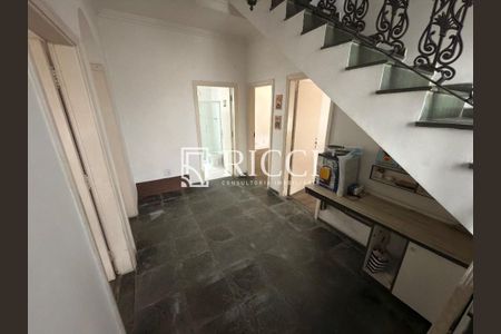 34_photo/94ce1cbbe3.80a7f3f1b00bd23a-ATLAS-e35d4a7e-eea2-4e73-a5c6-6b5cedb92c8f.jpg de casa à venda com 4 quartos, 271m² em Centro, São Vicente