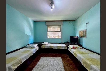 35_photo/94ce1cbd01.caf6c04f909f2ef2-ATLAS-e9bdee96-74cb-4a89-9559-6962bbe8d286.jpg de casa para alugar com 3 quartos, 147m² em Centro, São Vicente