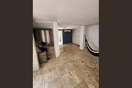 11_photo/94ce1cc243.aac2db6838f40e51-ATLAS-2afce6ca-1c7f-4cc5-afe8-af9e53ac19ac.jpg de casa para alugar com 3 quartos, 900m² em Parque Prainha, São Vicente