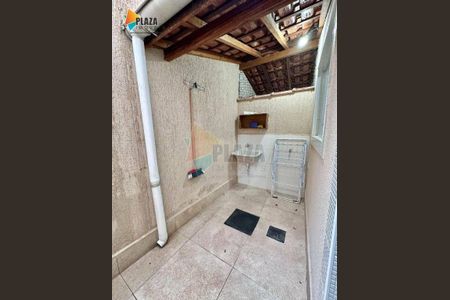 9_photo/94ce1d064b.909254934d82e063-ATLAS-c3bca096-a173-4cd4-ac8f-9e87584620b2.jpg de casa para alugar com 3 quartos, 130m² em Canto do Forte, Praia Grande